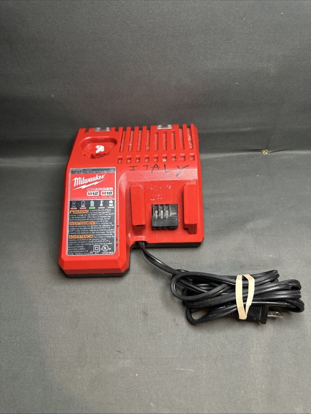 Milwaukee M12/M18 Multi-Voltage Charger 48-59-1812, Red